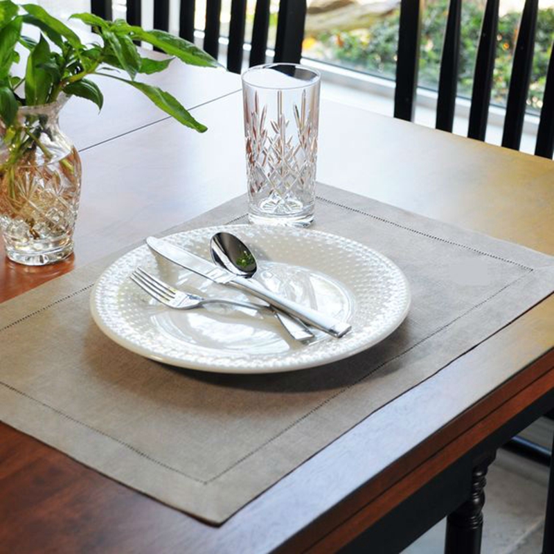6 Pieces White Hemstitch Napki - огляд і ціна Linen Napkin Set