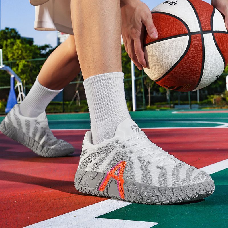 New Luxury Basketball Sneakers - огляд і ціна Luxury Lifestyle Training